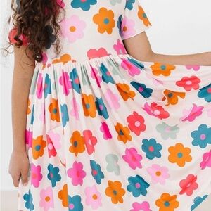 Mills & Rose. Orange and Pink Casual Sundress with Short Sleeves. Talla: 3T